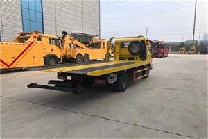 右江区非事故拖车