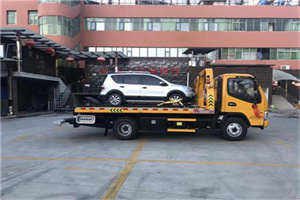 右江区汽车紧急补胎换胎救援