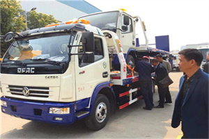 右江区汽车道路救援拖车价格